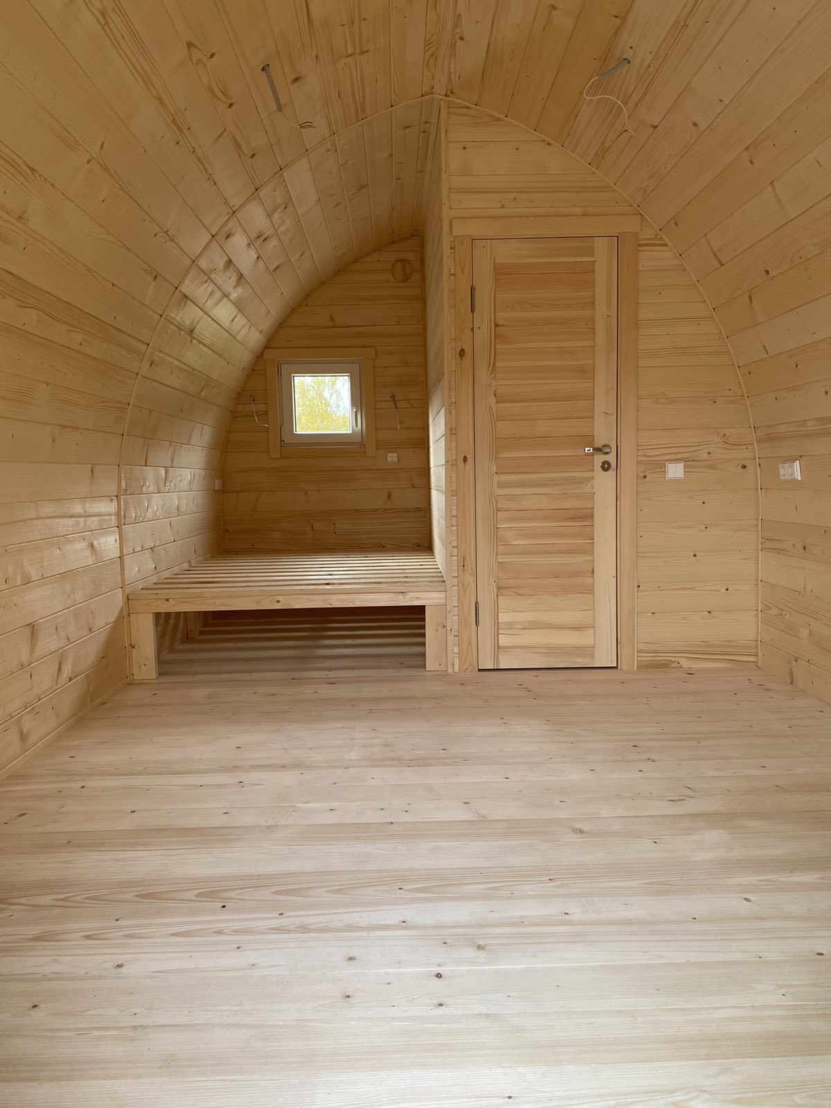 Karkasinis iglu vasarnamis